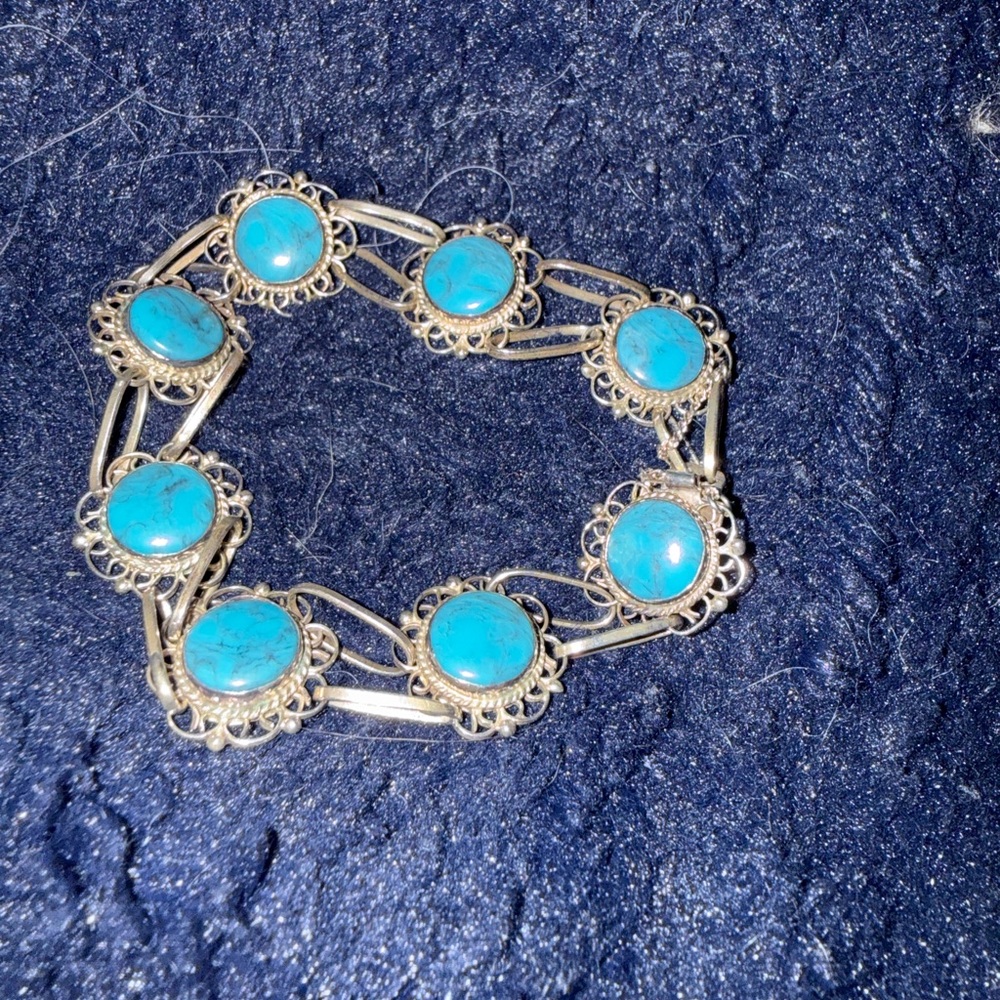 Elegant Silver and Turquoise Bracelet